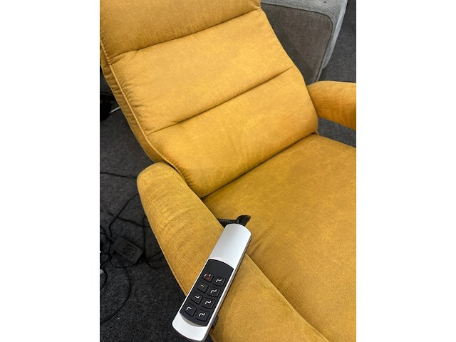 Relaxfauteuil sta op saskia plus 3 motorig, steinpol, leder evita, dijon - afbeelding 3 van  4