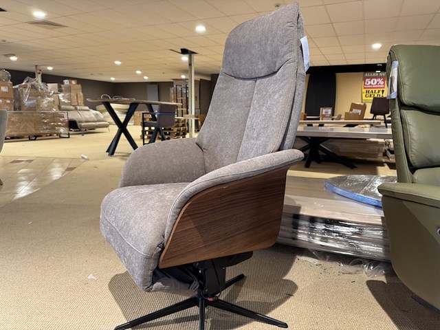 Relaxfauteuil, taupe stof, elektrisch verstelbaar, zwarte poot - afbeelding 1 van  6