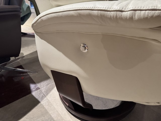 Relaxfauteuil, wit leder, manueel verstelbaar d.m.v. gasveer - afbeelding 4 van  4