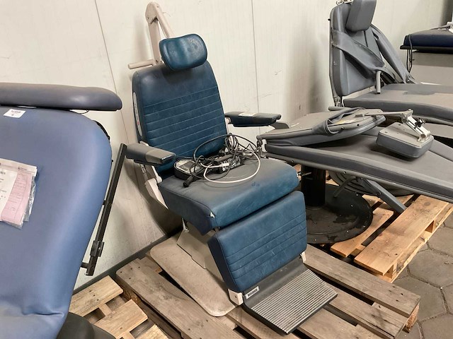 Reliance hospital chair - afbeelding 1 van  9