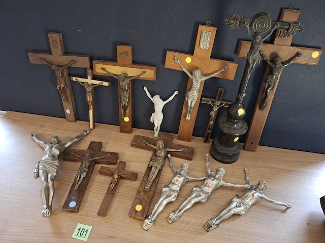 Religieuze crucefixen 15 stuks - afbeelding 1 van  3