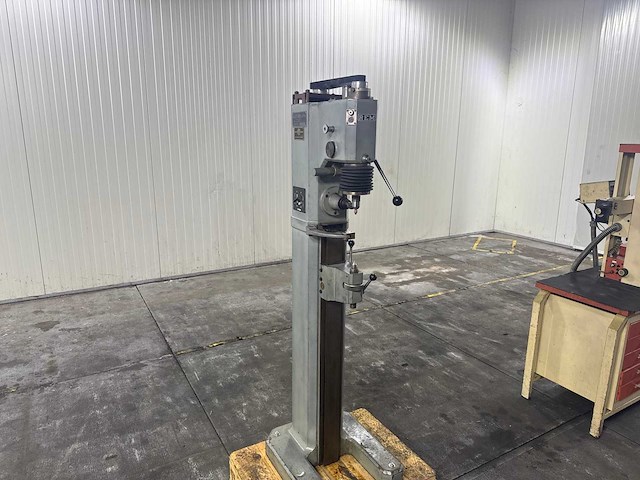 Rem - cylindrical grinding machine - afbeelding 2 van  9