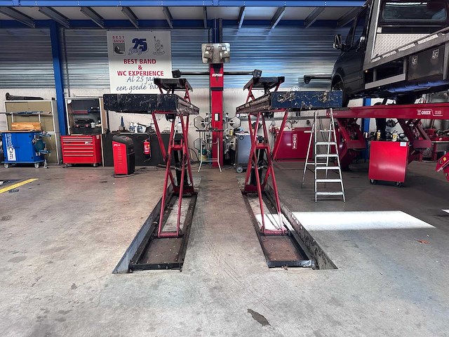 Rema tiptop - schaarhefbrug / uitlijn hefbrug met middenheffer - afbeelding 11 van  16