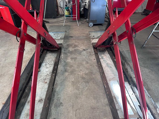 Rema tiptop - schaarhefbrug / uitlijn hefbrug met middenheffer - afbeelding 16 van  16