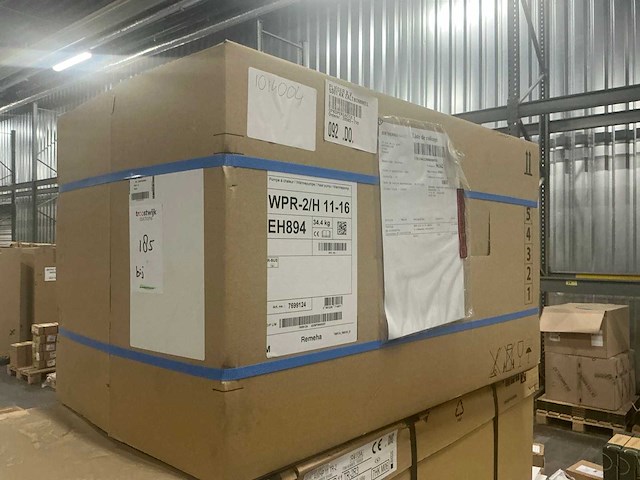 Remeha - warmtepompset buiten + binnendeel - awhp 11 tr-2rs 7609928 - afbeelding 6 van  7