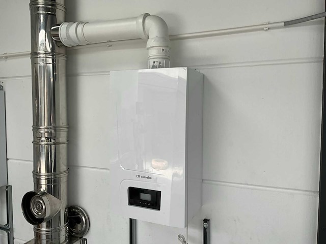 Remeha avanta ace 28c hr cv-ketel cw4 met rvs buis - afbeelding 4 van  11