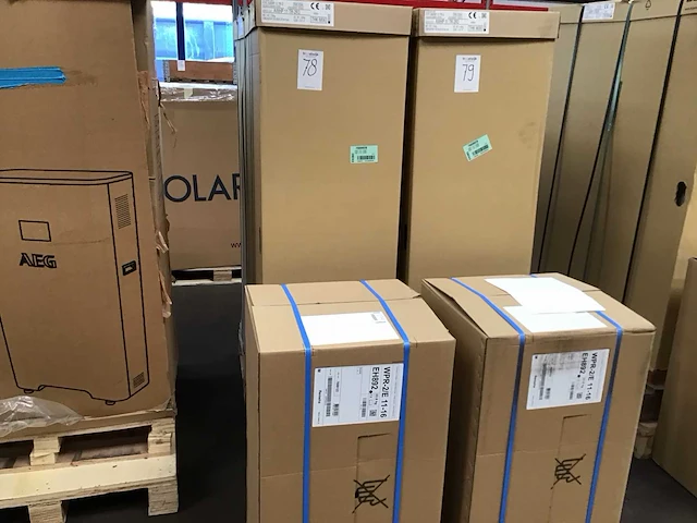 Remeha awhp 11 tr-2r3/wpr-2/e 11-16 eh892 warmtepomp binnen en buiten unit - afbeelding 1 van  3