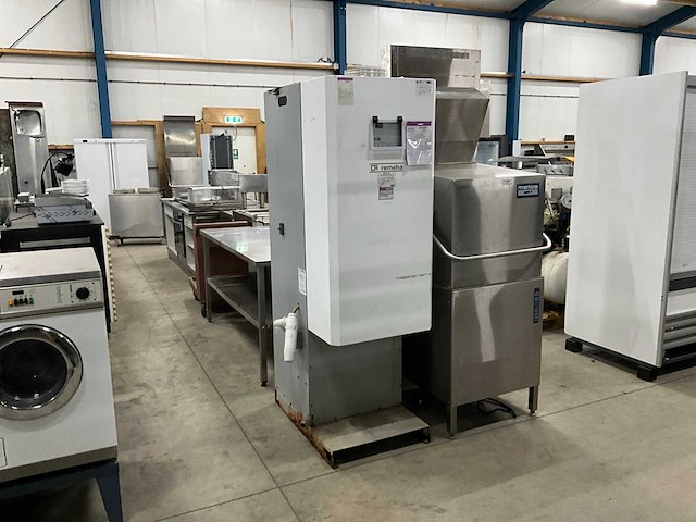 Remeha cwh 120/300 direct gestookte gas boiler - afbeelding 1 van  11