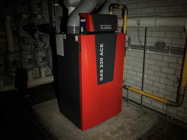 Remeha gas 220 ace 300 ketel installatie - afbeelding 1 van  18