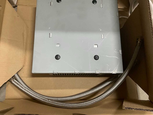 Remeha kickspace ks-500-g plintverwarming zonder grille - afbeelding 2 van  4