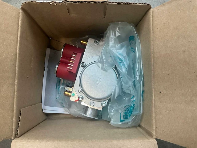 Remeha s58685 gaskombi blok - afbeelding 2 van  3