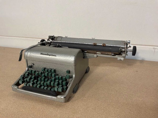 Remington typemachine - afbeelding 2 van  8
