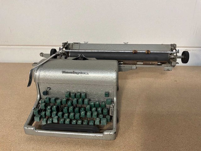 Remington typemachine - afbeelding 1 van  8