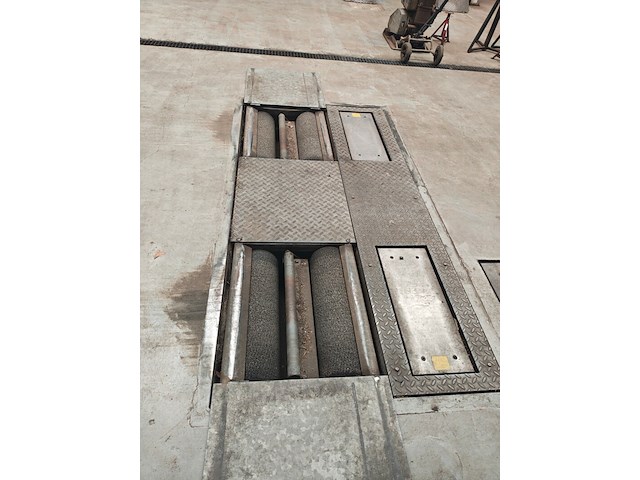 Remmentestbank, beissbarth, green testline 7000 - afbeelding 4 van  5
