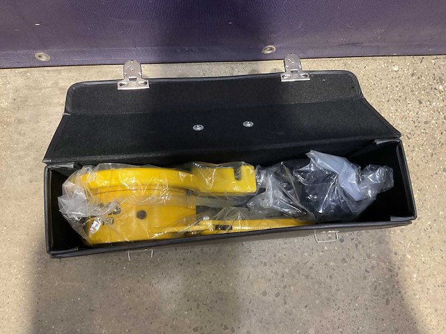 Rems cut 110 buis- en pijpafkortapparaat - afbeelding 3 van  4