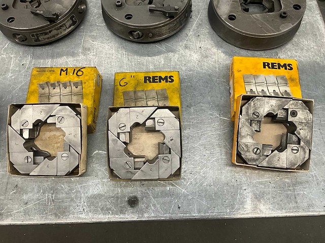 Rems unimat 75 draadsnijmachine - afbeelding 14 van  14