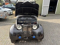Renault - 1960 - juvaquatre - dauphinoise - oldtimer - afbeelding 19 van  28