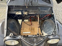 Renault - 1960 - juvaquatre - dauphinoise - oldtimer - afbeelding 20 van  28