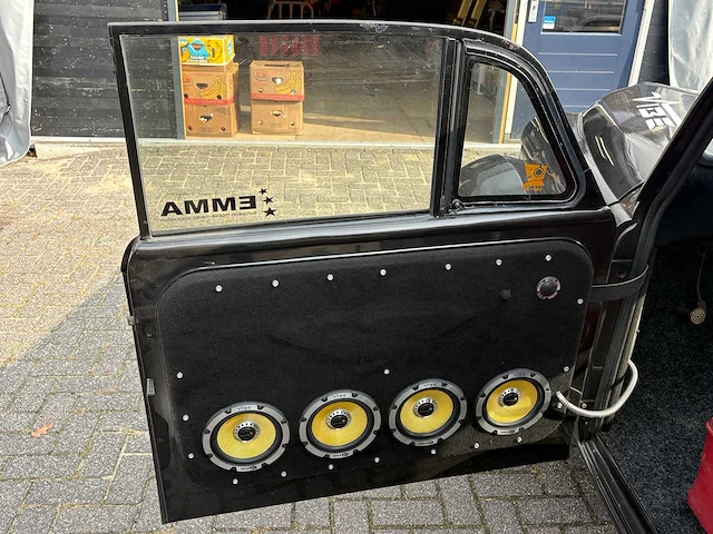 Renault - 1960 - juvaquatre - dauphinoise - oldtimer - afbeelding 27 van  28
