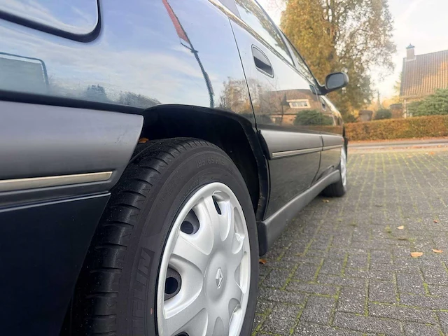 Renault - 1998 - safrane - 2.0 rxe - personenauto - afbeelding 4 van  12
