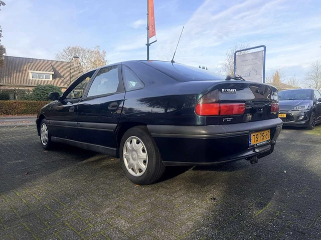 Renault - 1998 - safrane - 2.0 rxe - personenauto - afbeelding 6 van  12