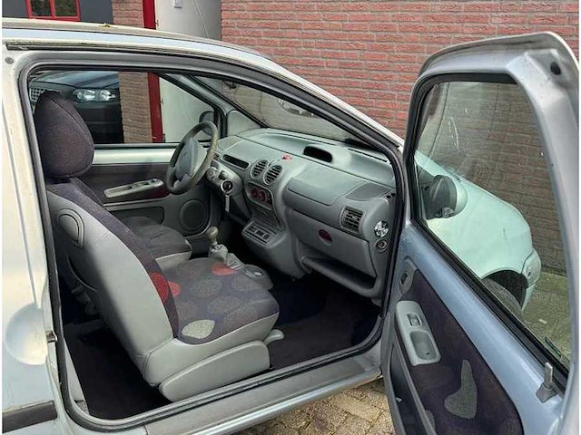Renault - 2002 - twingo - 1.2 hélios - personenauto - afbeelding 3 van  11