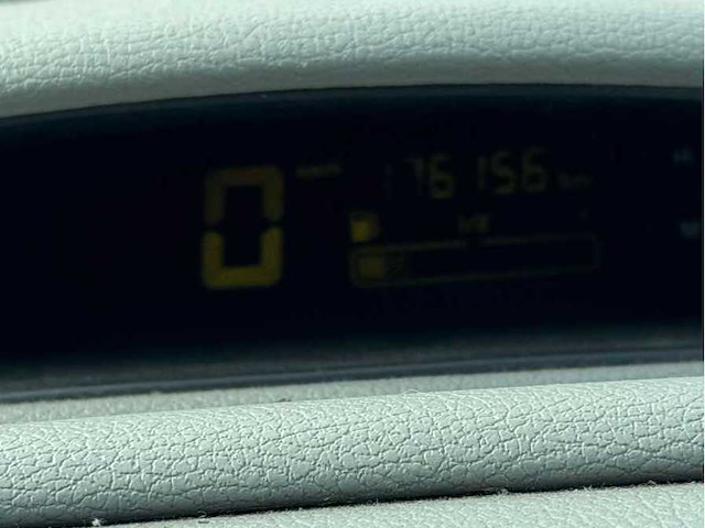 Renault - 2002 - twingo - 1.2 hélios - personenauto - afbeelding 7 van  11