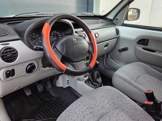 Renault - 2004 - kangoo - 1.2 authentique - 54-nr-hp - afbeelding 2 van  24