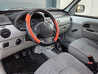 Renault - 2004 - kangoo - 1.2 authentique - 54-nr-hp - afbeelding 2 van  24