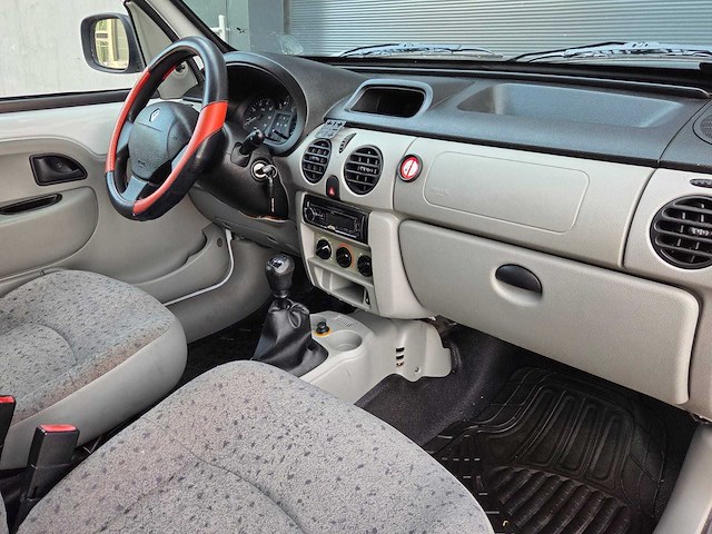 Renault - 2004 - kangoo - 1.2 authentique - 54-nr-hp - afbeelding 14 van  24