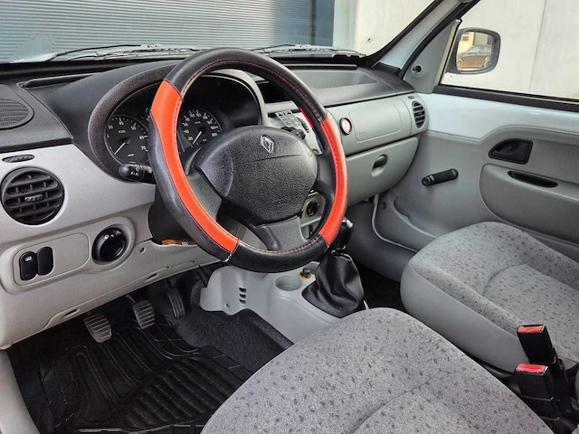 Renault - 2004 - kangoo - 1.2 authentique - 54-nr-hp - afbeelding 2 van  13