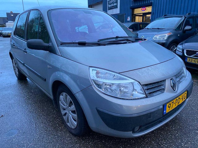 Renault - 2004 - scénic - 2.0-16v expr.comf. - 97-pd-vg - afbeelding 9 van  14
