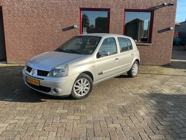 Renault - 2005 - clio - 1.2-16v auth.comf. - personenauto - afbeelding 1 van  11