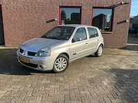 Renault - 2005 - clio - 1.2-16v auth.comf. - personenauto - afbeelding 1 van  11
