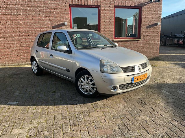 Renault - 2005 - clio - 1.2-16v auth.comf. - personenauto - afbeelding 2 van  11