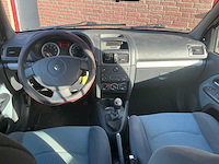 Renault - 2005 - clio - 1.2-16v auth.comf. - personenauto - afbeelding 5 van  11