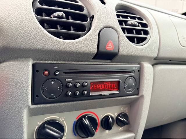 Renault - 2005 - kangoo - benzine nap airco - personenauto - afbeelding 6 van  14
