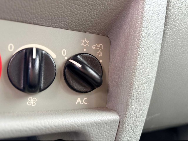 Renault - 2005 - kangoo - benzine nap airco - personenauto - afbeelding 8 van  14