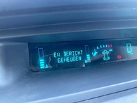 Renault - 2006 - grand scénic - 1.6-16v expr.comf. - 37-sj-xd - afbeelding 8 van  30