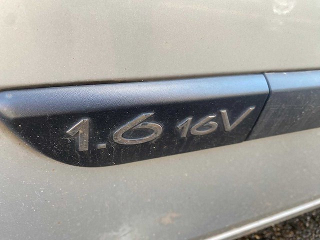 Renault - 2006 - grand scénic - 1.6-16v expr.comf. - 37-sj-xd - afbeelding 20 van  30