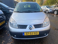 Renault - 2006 - grand scénic - 1.6-16v expr.comf. - 37-sj-xd - afbeelding 12 van  30