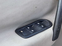 Renault - 2006 - scénic - 1.9 dci business l. - 95-sx-kt - afbeelding 2 van  17