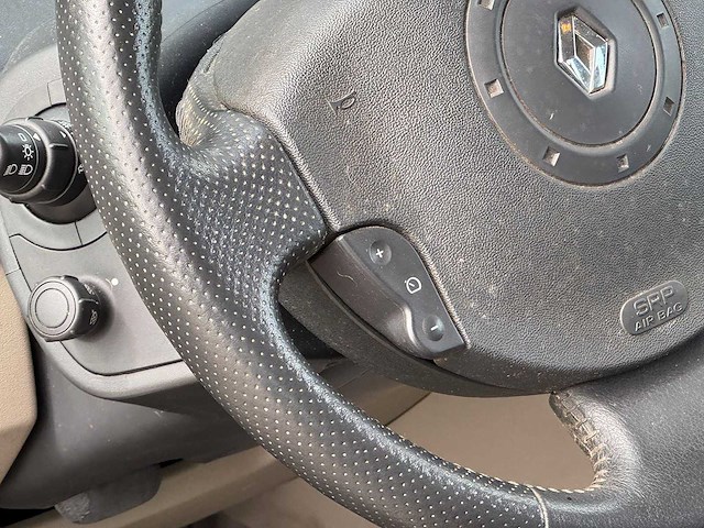 Renault - 2006 - scénic - 1.9 dci business l. - 95-sx-kt - afbeelding 15 van  17