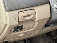 Renault - 2006 - scénic - 1.9 dci business l. - 95-sx-kt - afbeelding 2 van  17