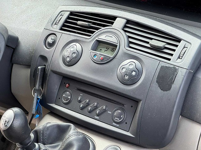 Renault - 2006 - scénic - 1.9 dci business l. - 95-sx-kt - afbeelding 4 van  17