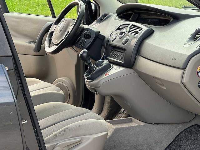 Renault - 2006 - scénic - 1.9 dci business l. - 95-sx-kt - afbeelding 4 van  15
