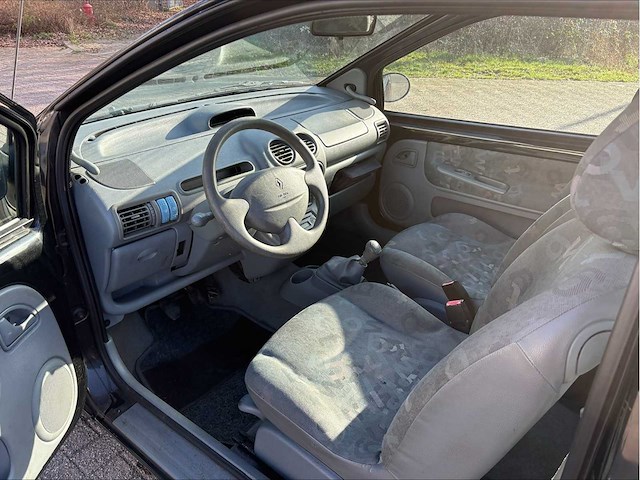 Renault - 2006 - twingo - 1.2 authentique - 47-st-rv - afbeelding 9 van  10