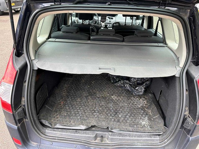 Renault - 2007 - grand scénic - 2.0-16v tech line - 99-xb-lb - afbeelding 3 van  26