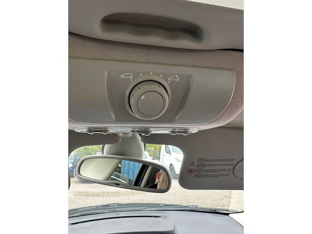 Renault - 2007 - grand scénic - 2.0-16v tech line - 99-xb-lb - afbeelding 4 van  26