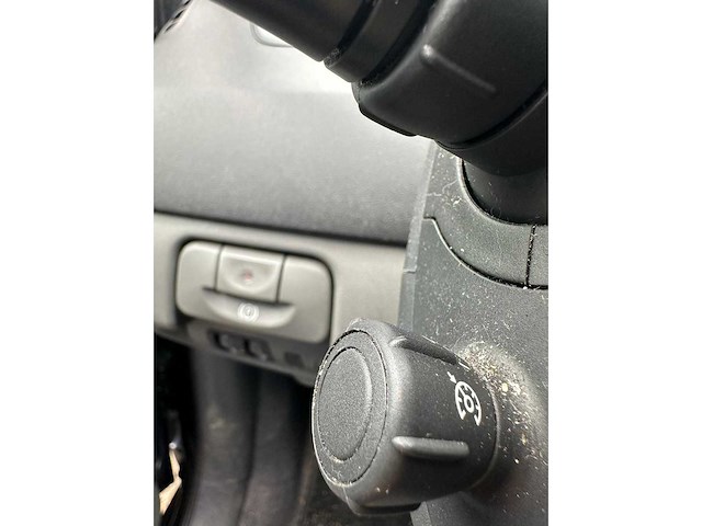 Renault - 2007 - grand scénic - 2.0-16v tech line - 99-xb-lb - afbeelding 5 van  26